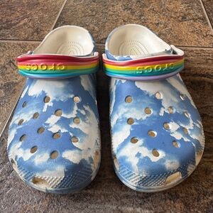 Crocs Classic Out Of This World II Clouds Rainbow Strap Clogs- Big Kid’s Size 5